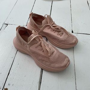 Blush pink knot sneakers